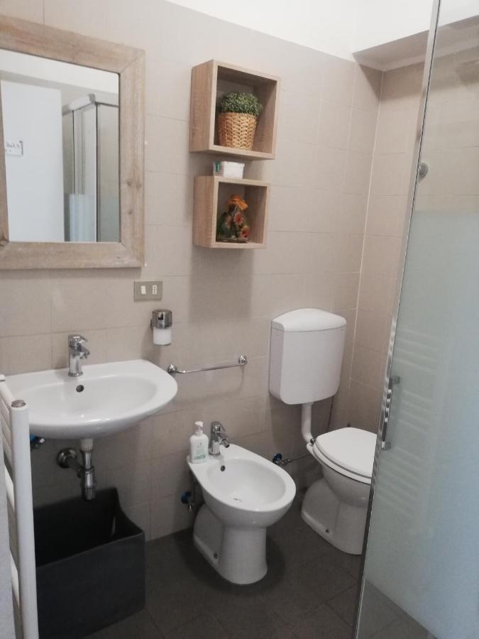 La Casa Di Carta In Piazza Stesicoro Apartment Catania Luaran gambar