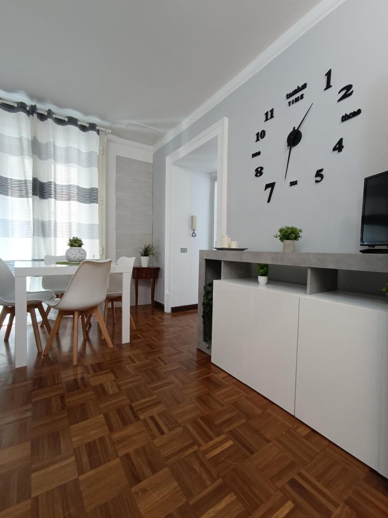 La Casa Di Carta In Piazza Stesicoro Apartment Catania Luaran gambar